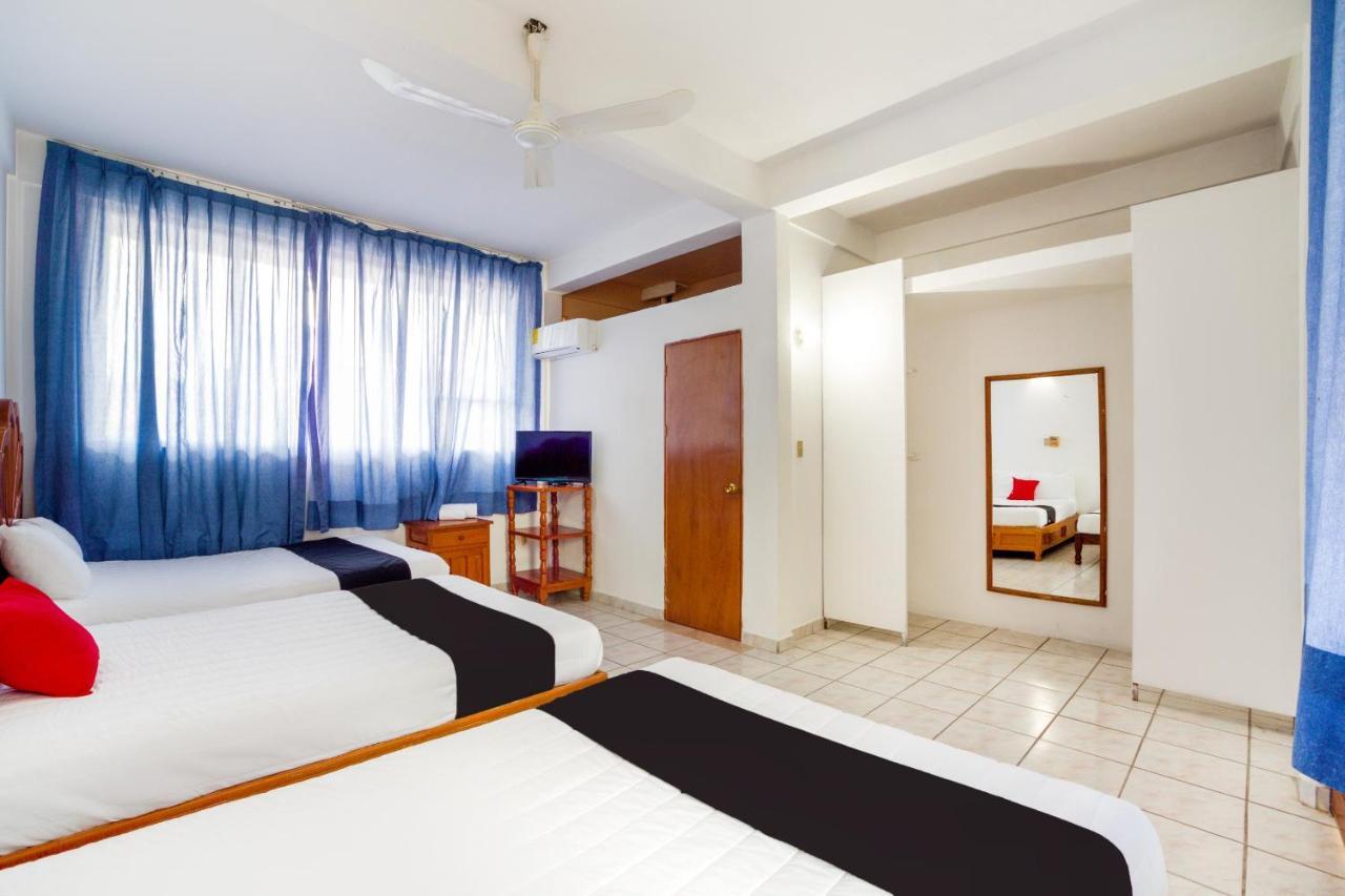 Hotel Adelita Zihuatanejo Esterno foto