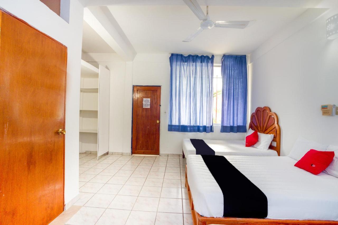 Hotel Adelita Zihuatanejo Esterno foto