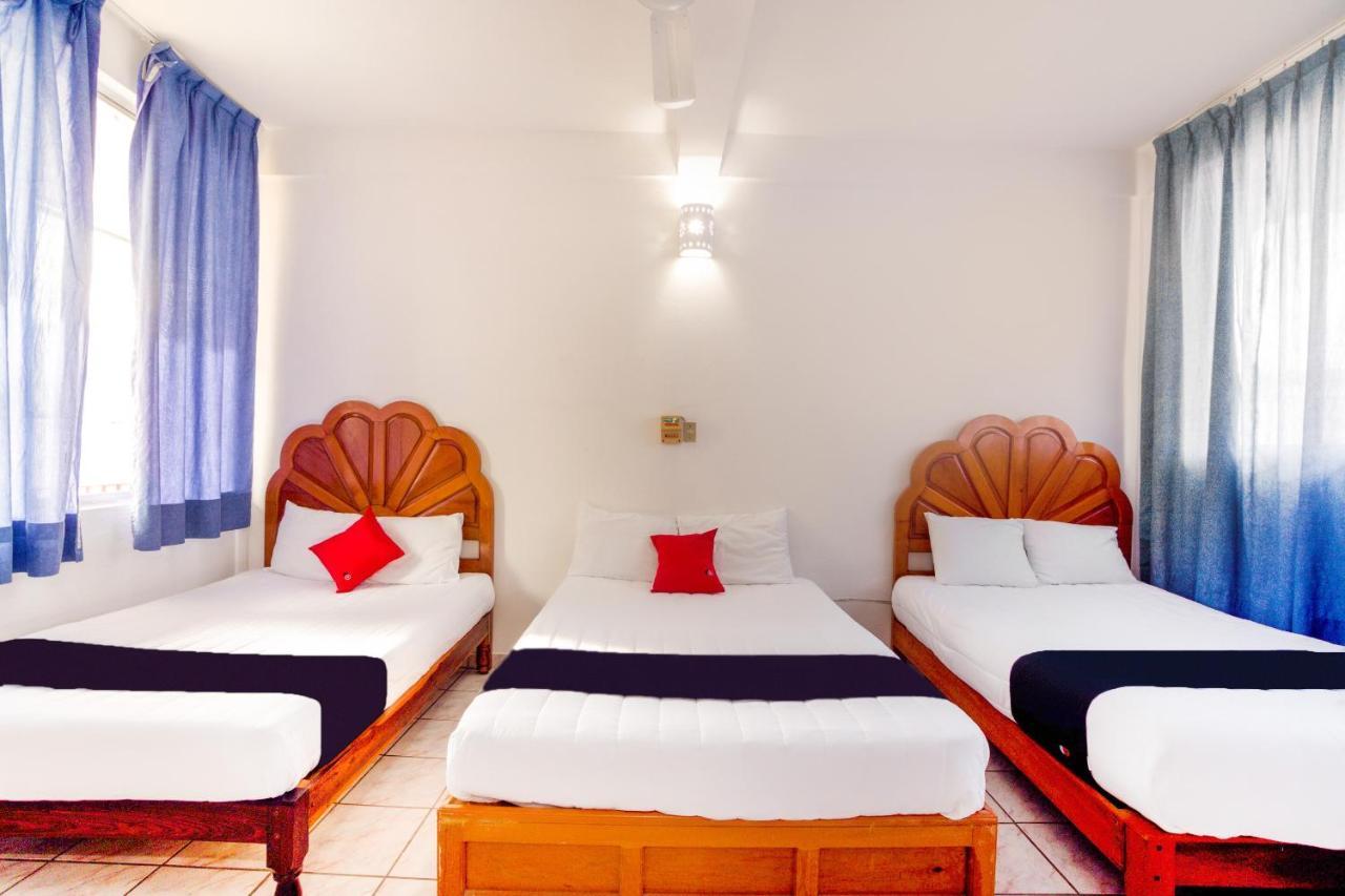 Hotel Adelita Zihuatanejo Esterno foto