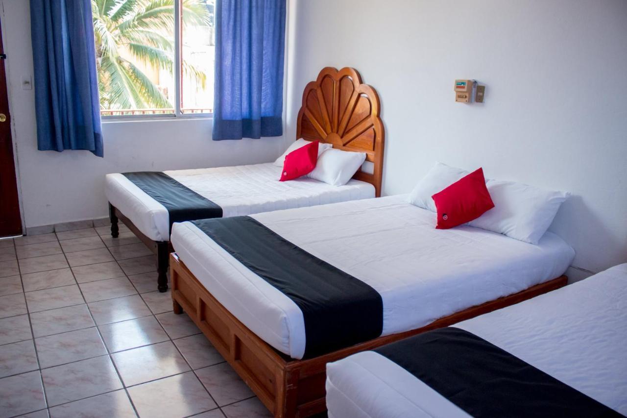 Hotel Adelita Zihuatanejo Esterno foto