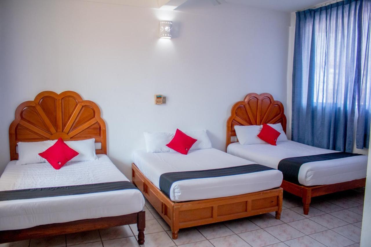 Hotel Adelita Zihuatanejo Esterno foto
