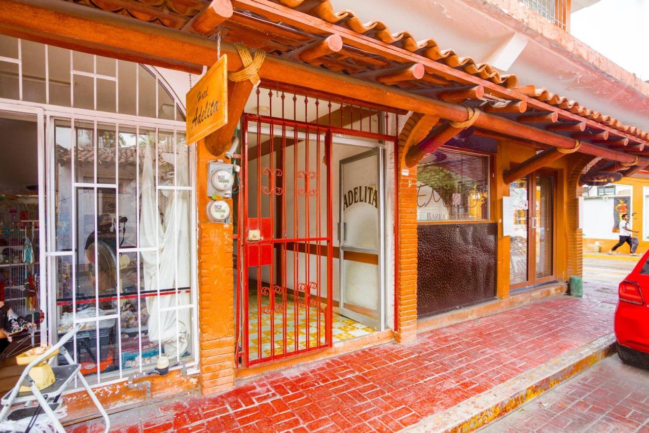 Hotel Adelita Zihuatanejo Esterno foto