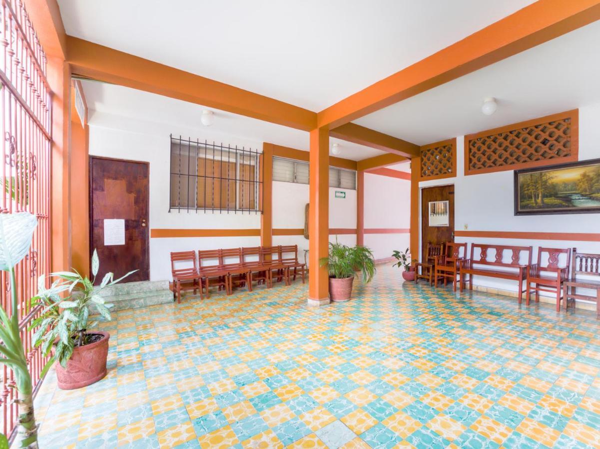 Hotel Adelita Zihuatanejo Esterno foto